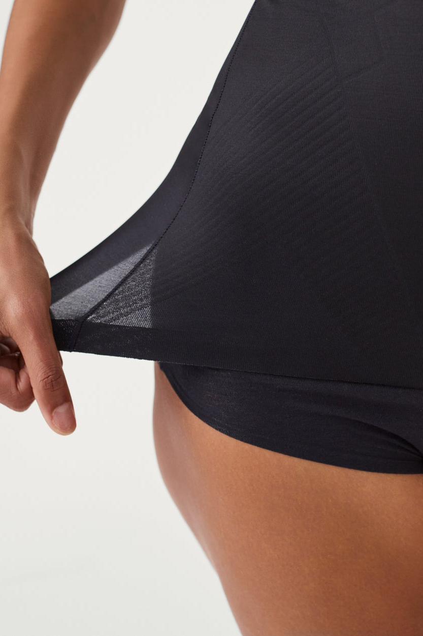 Luxe Invisible Shaping Tank